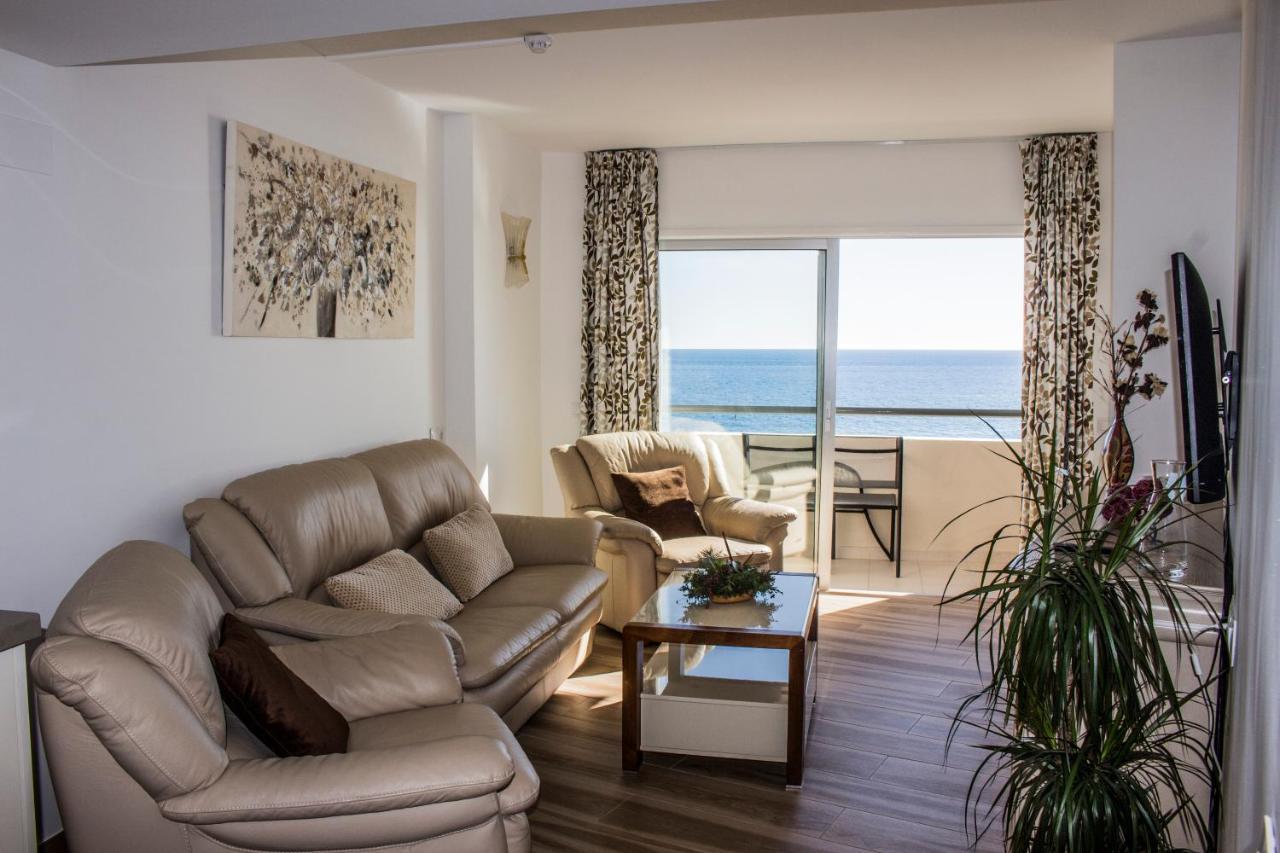 Beachfront Apartment In Fuengirola With Sea Views Eksteriør billede