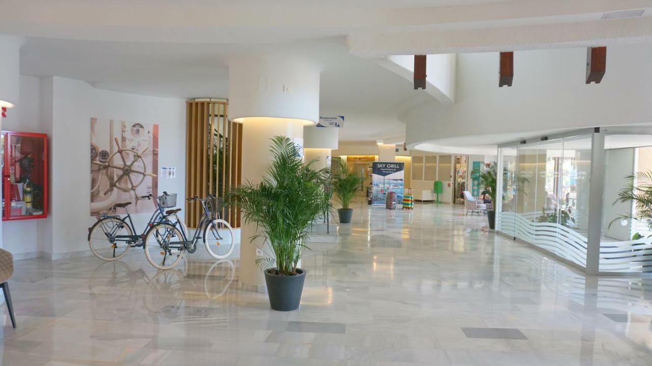 Beachfront Apartment In Fuengirola With Sea Views Eksteriør billede